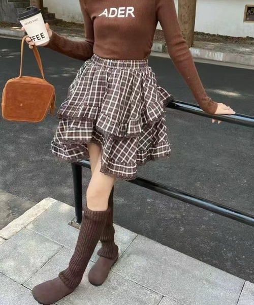 STAY MOTION（ステイモーション）の「【WEB限定】裾アシンメトリーチェック柄フリルミニスカート［韓国ファッション ガーリー］（スカート・レディース・ブラック/ブラウン・S/M）」の6枚目の写真