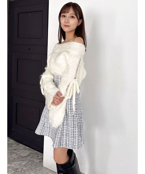 dazzlin（ダズリン）の「スイッチングコルセットミニスカート（スカート・レディース・その他1/グレー/チャコールグレー・SMALL/MEDIUM）」の13枚目の写真