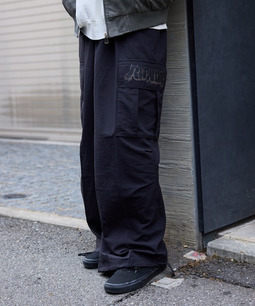 PUMA(プーマ)の「PUMA/プーマ× RIPNDIP/リップンディップ EXTREME CARGO PANTS オーバーサイズ カーゴパンツ(カーゴパンツ・メンズ・ブラック/ブロンズ・L/XL/M)」の14枚目の写真