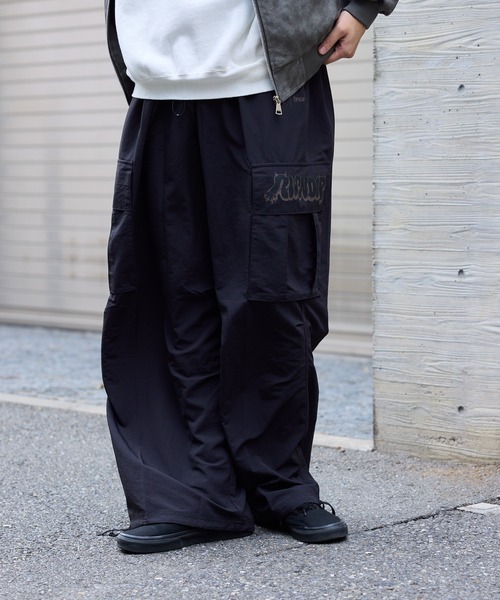PUMA(プーマ)の「PUMA/プーマ× RIPNDIP/リップンディップ EXTREME CARGO PANTS オーバーサイズ カーゴパンツ(カーゴパンツ・メンズ・ブラック/ブロンズ・L/XL/M)」の18枚目の写真