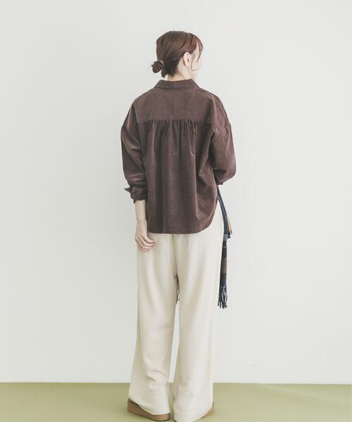 ITEMS URBANRESEARCH(アイテムズ アーバンリサーチ)の「Souplement Corduroy Shirts(シャツ/ブラウス・レディース・ブラック/ホワイト系その他/ブラウン・FREE)」の15枚目の写真
