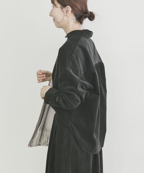 ITEMS URBANRESEARCH(アイテムズ アーバンリサーチ)の「Souplement Corduroy Shirts(シャツ/ブラウス・レディース・ブラック/ホワイト系その他/ブラウン・FREE)」の22枚目の写真