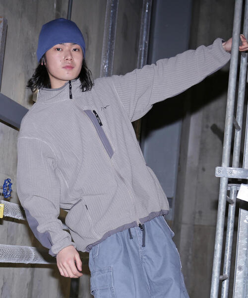 MANASTASH(マナスタッシュ)の「MANASTASH/マナスタッシュ/GRID FLEECE ZIP JKT(その他アウター・メンズ・ブラック/オリーブ系/グレー・L/M/S/XL)」の2枚目の写真