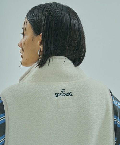 SPALDING(スポルディング)の「(SPALDING x ROSE BUD)FLEECE VEST(ベスト・レディース・ホワイト/ネイビー・ONE SIZE)」の9枚目の写真