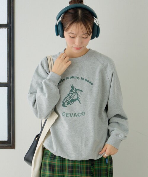 GEVACO（ゲバコ）の「【GEVACO】裏毛刺繍プリントプルオーバー（スウェット・レディース・グレー/ネイビー/ブラウン・ONE SIZE）」の4枚目の写真