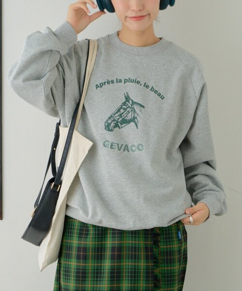 GEVACO（ゲバコ）の「【GEVACO】裏毛刺繍プリントプルオーバー（スウェット・レディース・グレー/ネイビー/ブラウン・ONE SIZE）」の6枚目の写真