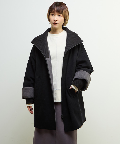 SOFFITTO(ソフィット)の「【nota della mano sinistra(ノータ デラ マノ シニストラ)】ドルマンファスナーハイネックコート(その他アウター・レディース・ベージュ/ブラック・FREE)」の1枚目の写真