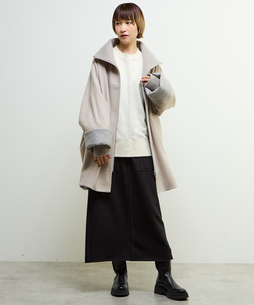 SOFFITTO(ソフィット)の「【nota della mano sinistra(ノータ デラ マノ シニストラ)】ドルマンファスナーハイネックコート(その他アウター・レディース・ベージュ/ブラック・FREE)」の15枚目の写真