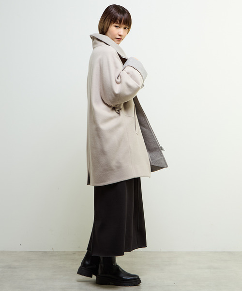 SOFFITTO(ソフィット)の「【nota della mano sinistra(ノータ デラ マノ シニストラ)】ドルマンファスナーハイネックコート(その他アウター・レディース・ベージュ/ブラック・FREE)」の19枚目の写真