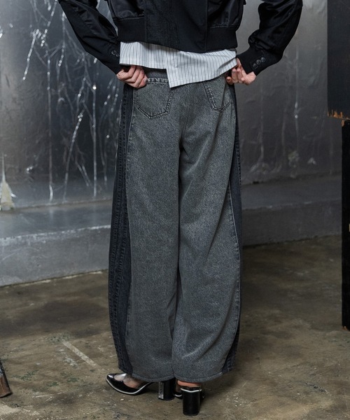 AULA AILA(アウラアイラ)の「【セットアップ着用可】コクーンシルエットデニムパンツ(デニムパンツ・レディース・ブラック/ブルー/ピンク・0/1)」の16枚目の写真