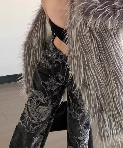 almo(アルモ)の「【LAMPOON】タトゥードラゴンブラックデニムパンツ(デニムパンツ・レディース・ブラック・SMALL/MEDIUM/LARGE)」の2枚目の写真