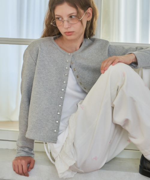 RONRON(ロンロン)の「RIBBON PATTERN WIDE DENIM PANTS WHITE(デニムパンツ・レディース・その他・SMALL/MEDIUM)」の3枚目の写真