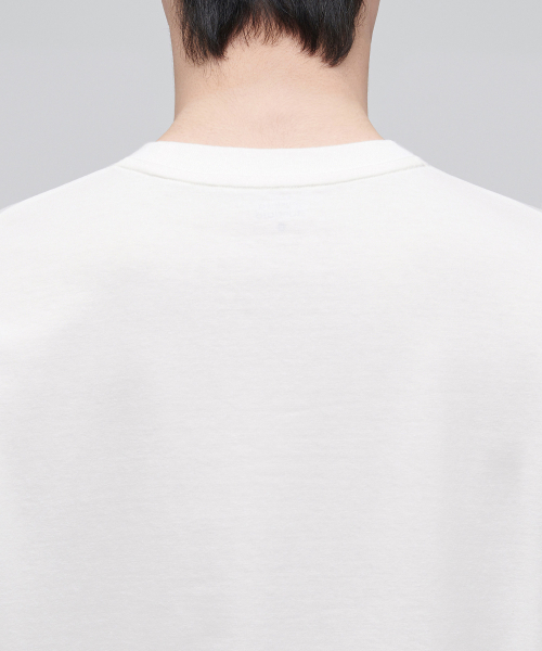 MUSINSA STANDARD（ムシンサスタンダード）の「[クールタンダード] クルーネック長袖Tシャツ [クリーム]（Tシャツ/カットソー・メンズ・その他・XX-LARGE/XXX-LARGE/SMALL/MEDIUM/LARGE/X-LARGE）」の4枚目の写真