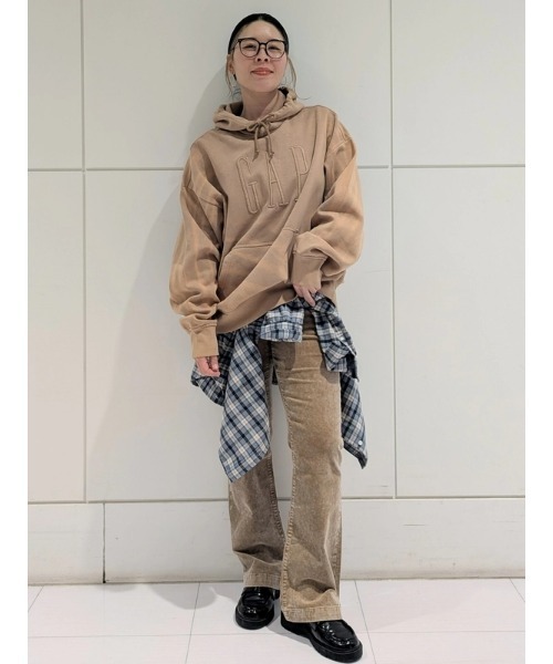 GAP(ギャップ)の「ヴィンテージソフト オーバーサイズ GAPロゴパーカー(パーカー・メンズ・カーキ/ブラック/キャメル・XL/L/M/S/XS)」の12枚目の写真