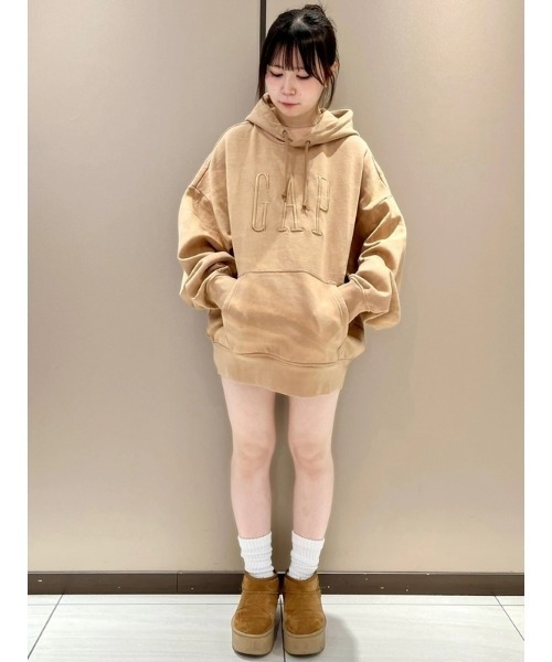 GAP(ギャップ)の「ヴィンテージソフト オーバーサイズ GAPロゴパーカー(パーカー・メンズ・カーキ/ブラック/キャメル・XL/L/M/S/XS)」の13枚目の写真
