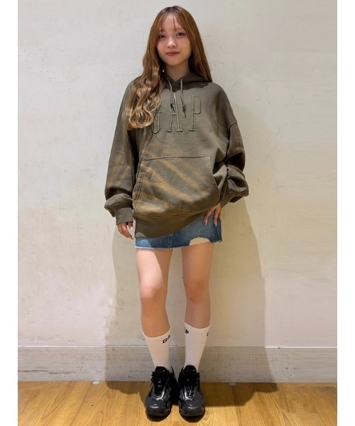 GAP(ギャップ)の「ヴィンテージソフト オーバーサイズ GAPロゴパーカー(パーカー・メンズ・カーキ/ブラック/キャメル・XL/L/M/S/XS)」の16枚目の写真