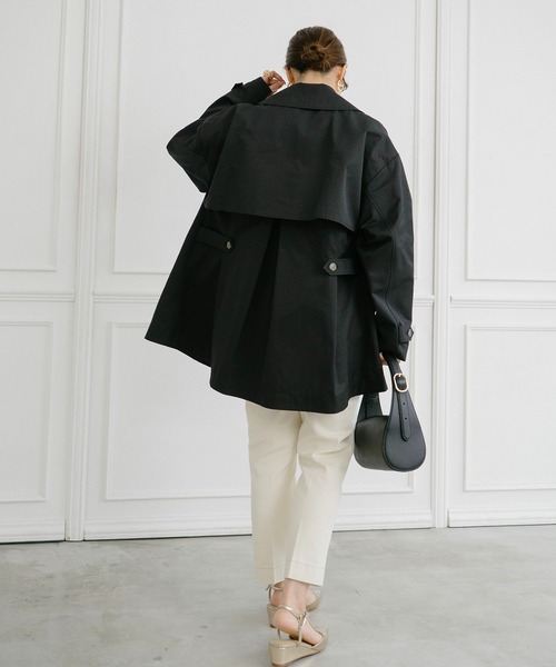 Emma Taylor(エマテイラー)の「バックフレアミドルトレンチコート(トレンチコート・レディース・ブラック/ベージュ・FREE)」の10枚目の写真