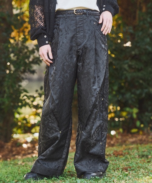 CASPER JOHN（キャスパージョン）の「Paisley tuck pants/ペイズリータックパンツ（その他パンツ・メンズ・グレー/ブラック・LARGE/MEDIUM/SMALL/X-SMALL）」の3枚目の写真