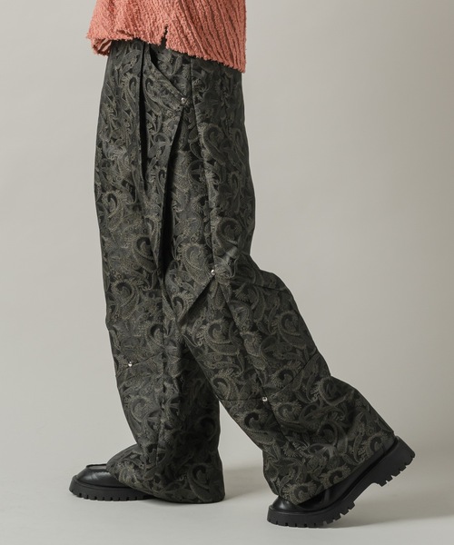 CASPER JOHN（キャスパージョン）の「Paisley tuck pants/ペイズリータックパンツ（その他パンツ・メンズ・グレー/ブラック・LARGE/MEDIUM/SMALL/X-SMALL）」の19枚目の写真