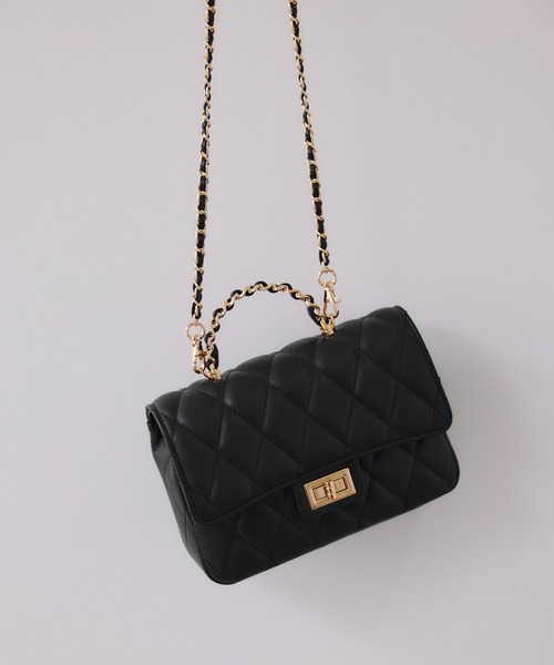 VIS（ビス）の「チェーンハンドルキルティングショルダーバッグ/2WAY・一部WEB限定カラー（ショルダーバッグ・レディース・オフホワイト/ブラック/サックスブルー/ピンク・FREE）」の6枚目の写真