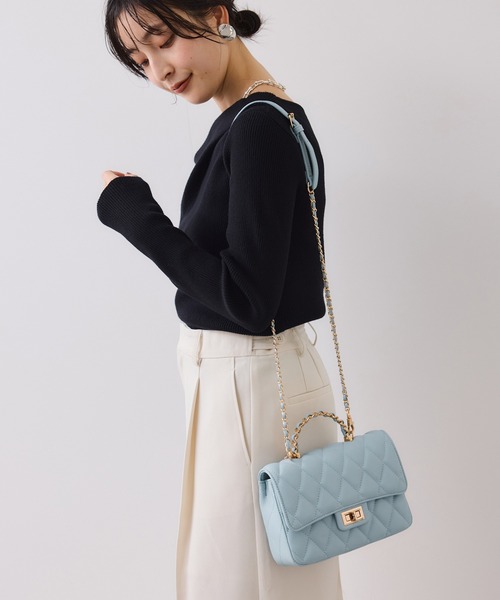 オフホワイト JACKHAMMER チェーンショルダーバッグ　ブルー　2way VIS（ビス）の「チェーンハンドルキルティングショルダーバッグ/2WAY