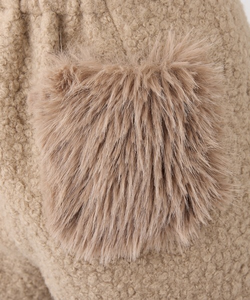 Seemi. byNICECLAUP（ シーミーバイナイスクラップ）の「【Seemi.】ポケットファーボアショートパンツ（その他パンツ・レディース・ベージュ/ブラック/オフホワイト・FREE）」の12枚目の写真