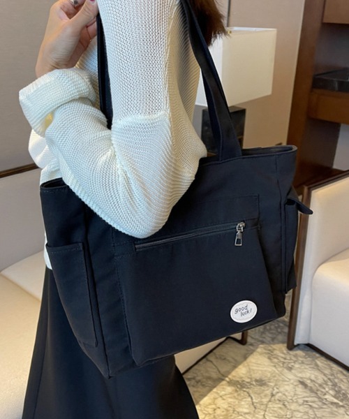 SallyLunn(サリーラン)の「マルチポケットショルダートートバッグ(ショルダーバッグ・レディース・ブラック/グリーン/ホワイト/ベージュ・FREE)」の10枚目の写真