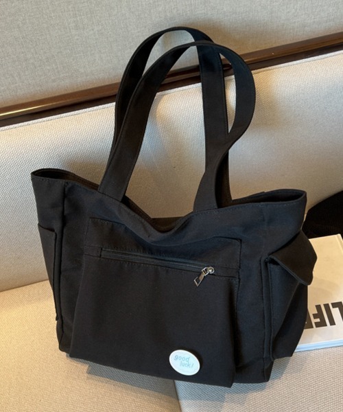 SallyLunn(サリーラン)の「マルチポケットショルダートートバッグ(ショルダーバッグ・レディース・ブラック/グリーン/ホワイト/ベージュ・FREE)」の11枚目の写真