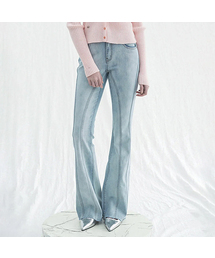 Vivacious（ビバシャス）の「Curved Bootscut Denim Pants LIGHT BLUE（デニムパンツ・レディース）」