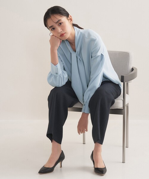 INDIVI（インディヴィ）の「【セレモニー／洗える】ジョーゼットボウタイブラウス（シャツ/ブラウス・レディース・サックスブルー/ライトグレー/ホワイト・15 /13/05/40/38/36/19）」の10枚目の写真