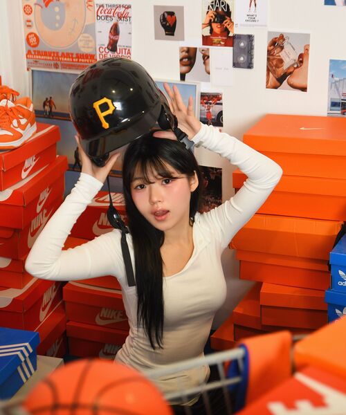 ZEROPLANET（ゼロプラネット）の「クロエ アンバランススリーブトップ [ホワイト]（Tシャツ/カットソー・レディース・ホワイト・SMALL/MEDIUM）」の3枚目の写真