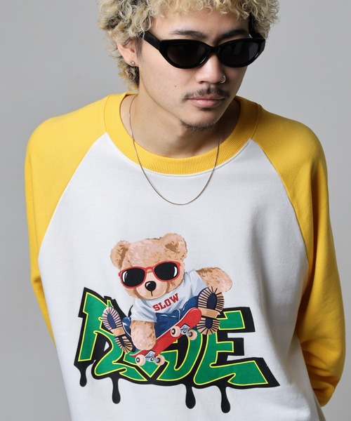 FUNALIVE(ファンアライブ)の「裏毛ラグランクルートレーナー(スウェット・メンズ・ホワイト×グリーン/杢グレー/ホワイト系その他2/パープル/ブラック×ホワイト/ホワイト系その他/ホワイト×イエロー/ホワイト×パープル/ホワイト×ブラック/ブラック・M/L)」の6枚目の写真
