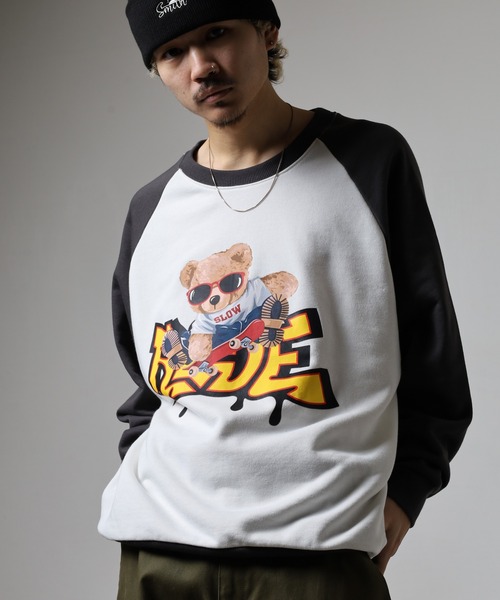 FUNALIVE(ファンアライブ)の「裏毛ラグランクルートレーナー(スウェット・メンズ・ホワイト×グリーン/杢グレー/ホワイト系その他2/パープル/ブラック×ホワイト/ホワイト系その他/ホワイト×イエロー/ホワイト×パープル/ホワイト×ブラック/ブラック・M/L)」の18枚目の写真
