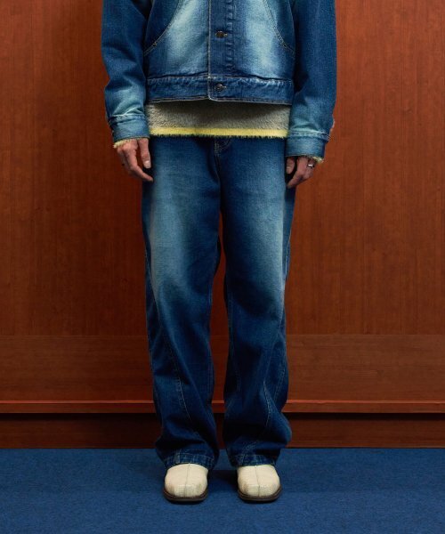 WMC(ダブリューエムシー)の「ダブルラインデニムパンツ_BLUE(デニムパンツ・メンズ・ブルー・36(XL)/30(M)/32(L))」の6枚目の写真