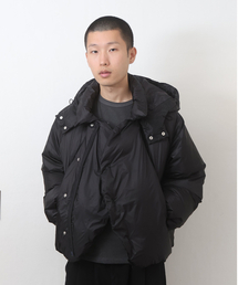 EYC（インヤン）の「CURVED GOOSE DOWN JACKET(Black)（ダウンジャケット/コート）」