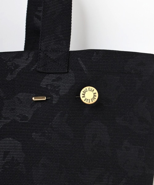 RADIO EVA(ラヂオエヴァ)の「RADIO EVA A305 EVANGELION MONOGRAM NYLON LUNCH BAG(ハンドバッグ・メンズ・レッド/ブルー/ブラック・FREE)」の4枚目の写真