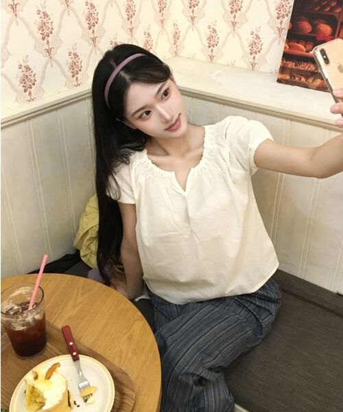 JULIAPEPE（ジュリアペペ）の「Amy Shirring Puff Blouse (Cream)（シャツ/ブラウス・レディース・その他・FREE）」の7枚目の写真