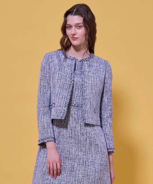 TOCCA(トッカ)の「GLOW SILHOUETTE ジャケット(ノーカラージャケット・レディース・アイボリー系/ネイビー系/ピンク系/ライトグリーン系・0/2/4/6)」の12枚目の写真