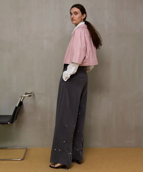 MAISON SPECIAL(メゾンスペシャル)の「Eyelet Tuck Pants/アイレットタックパンツ(その他パンツ・レディース・グレー・38/36)」の4枚目の写真