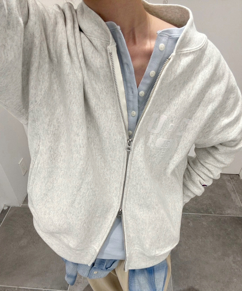 FRAMeWORK（フレームワーク）の「Champion 別注リバースウィーブフルジップパーカー（パーカー・レディース・ライトグレー/スミクロ・FREE）」の3枚目の写真