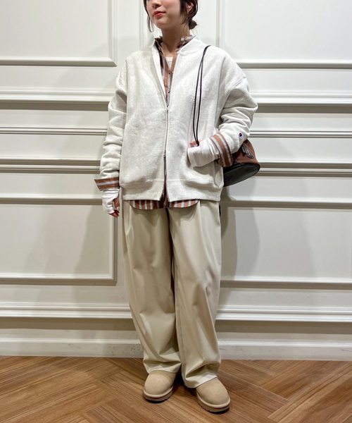 FRAMeWORK（フレームワーク）の「Champion 別注リバースウィーブフルジップパーカー（パーカー・レディース・ライトグレー/スミクロ・FREE）」の7枚目の写真