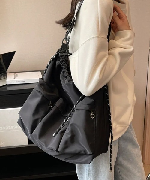 c.u.l(シーユーエル)の「A4収納可 大容量 ナイロン マザーズバッグ ポケットあり ショルダーバッグ cula1365(ショルダーバッグ・レディース・ブラック・FREE)」の9枚目の写真