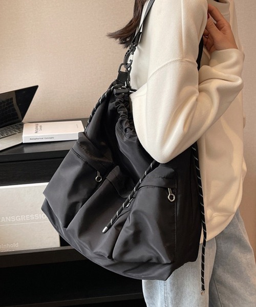 c.u.l(シーユーエル)の「A4収納可 大容量 ナイロン マザーズバッグ ポケットあり ショルダーバッグ cula1365(ショルダーバッグ・レディース・ブラック・FREE)」の11枚目の写真