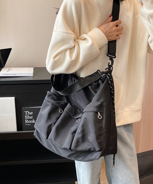 c.u.l(シーユーエル)の「A4収納可 大容量 ナイロン マザーズバッグ ポケットあり ショルダーバッグ cula1365(ショルダーバッグ・レディース・ブラック・FREE)」の2枚目の写真