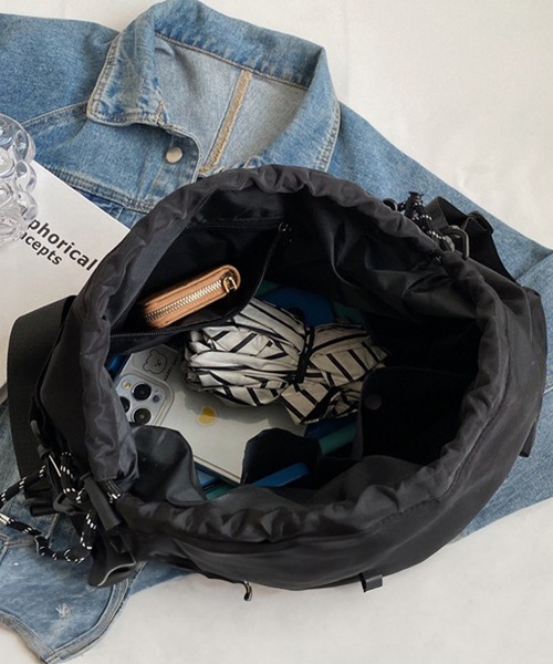 c.u.l(シーユーエル)の「A4収納可 大容量 ナイロン マザーズバッグ ポケットあり ショルダーバッグ cula1365(ショルダーバッグ・レディース・ブラック・FREE)」の6枚目の写真