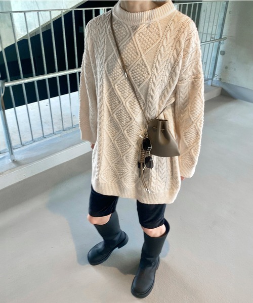 ISOOK(アイスー)の「ビッグサイズケーブルニット(kiharu select) / セーター プルオーバー ルーズ オーバーサイズ 長袖 クルーネック ラウンドネック 丸首 グレー アイボリー(ニット/セーター・レディース・アイボリー/グレー・FREE)」の9枚目の写真