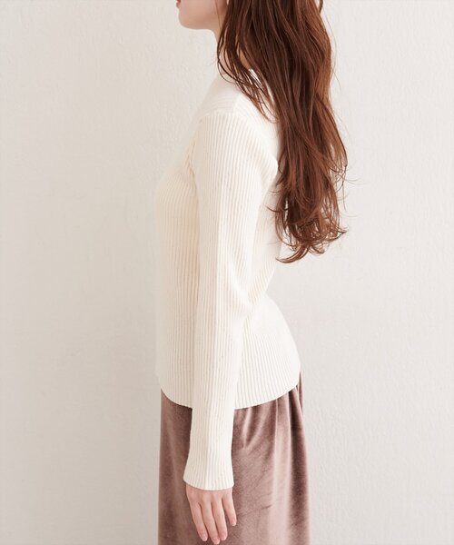 natural couture(ナチュラルクチュール)の「ダイヤ柄プチハイリブニット(ニット/セーター・レディース・オレンジ/イエロー/サックスブルー/ブラック/オフホワイト・FREE)」の11枚目の写真