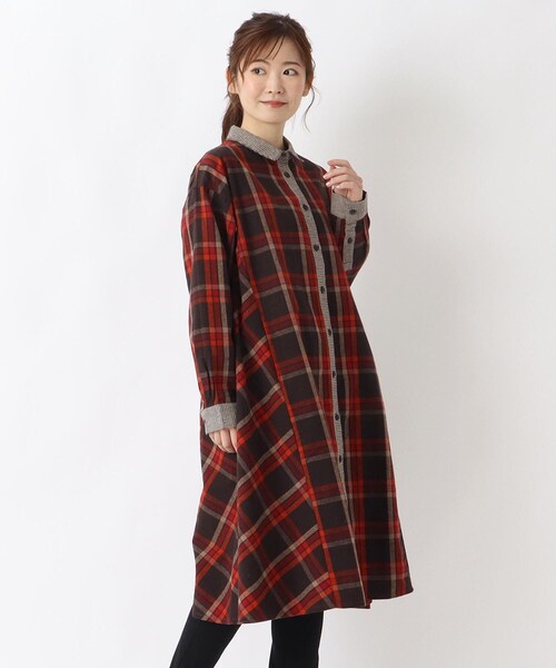 one'sterrace(ワンズテラス)の「綿麻フランネル チェック柄シャツワンピース(ワンピース・レディース・レッド系9/イエロー系9/ダークブラウン系8・02)」の3枚目の写真