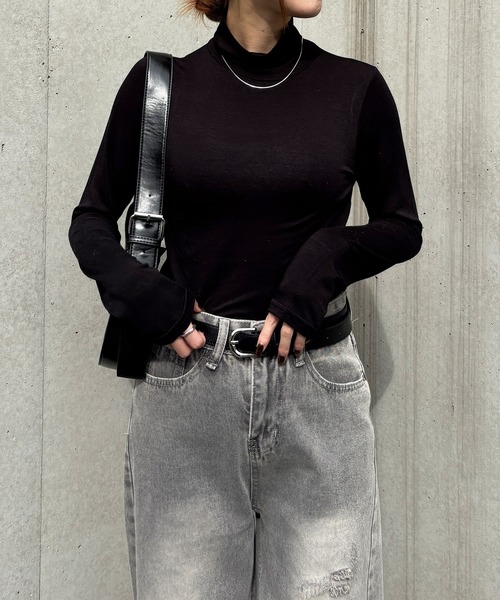 ISOOK（アイスー）の「【ISOOK / アイスー】ベーシックタートルネック / ハイネック 長袖 カットソー インナー Tシャツ シンプルトップス 白 黒 無地 ホワイト ブラック（Tシャツ/カットソー・レディース・ブラック/ホワイト・FREE）」の11枚目の写真