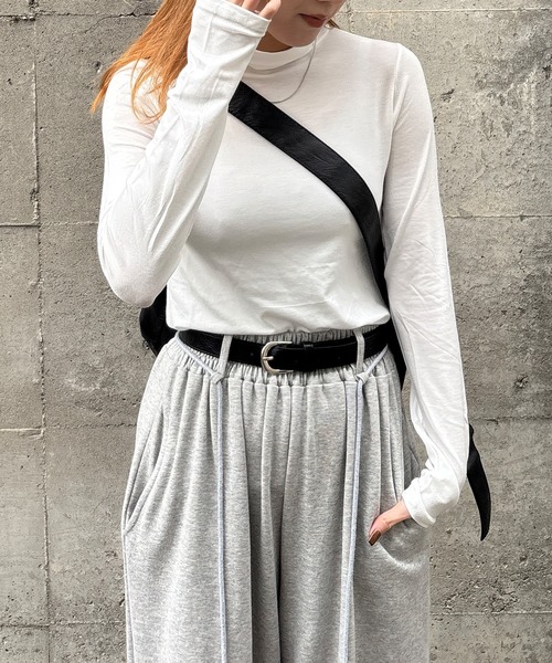 ISOOK（アイスー）の「【ISOOK / アイスー】ベーシックタートルネック / ハイネック 長袖 カットソー インナー Tシャツ シンプルトップス 白 黒 無地 ホワイト ブラック（Tシャツ/カットソー・レディース・ブラック/ホワイト・FREE）」の14枚目の写真